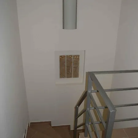 Homes In 20090 * 巴拉顿扎佐