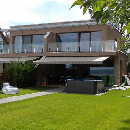 Homes In 20090 Holiday home