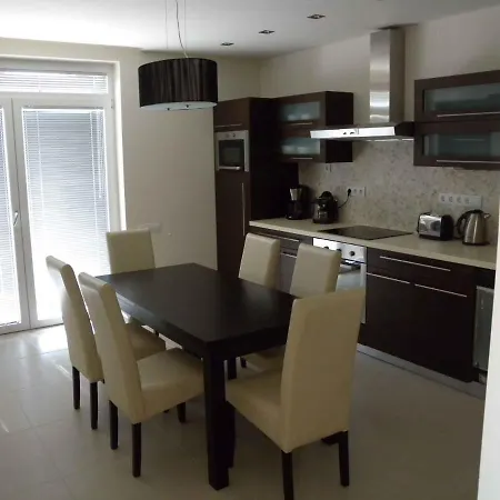 Holiday home Homes In 20090 *
